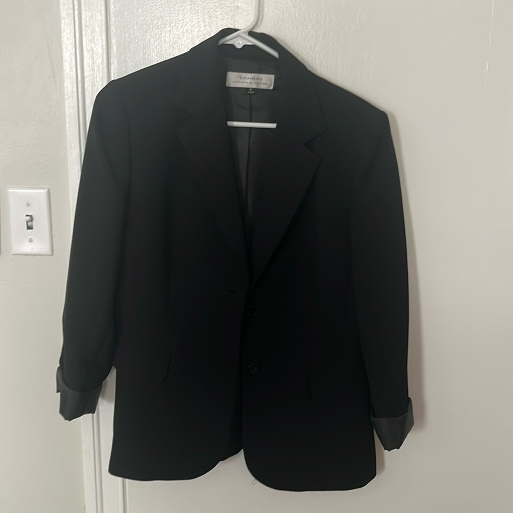 Tahari black blazer